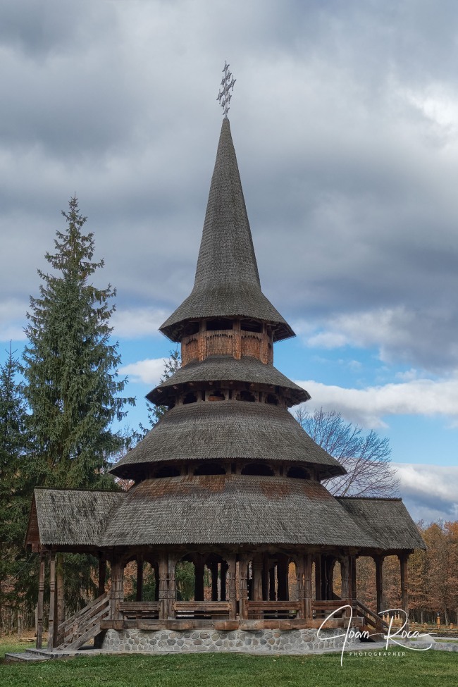 Monasterio de Peri en Sapanta, Maramures, Rumanía